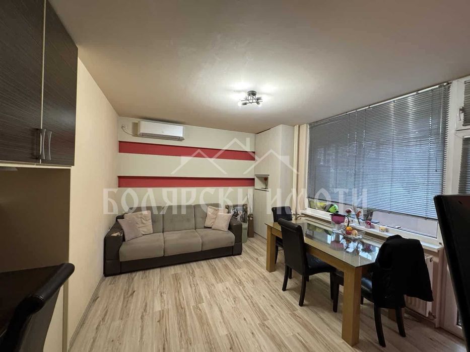 Уютен двустаен апартамент в кв. Колю Фичето