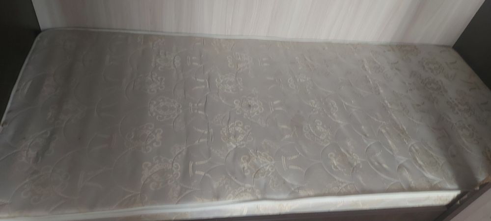 Двухъярусной кровать