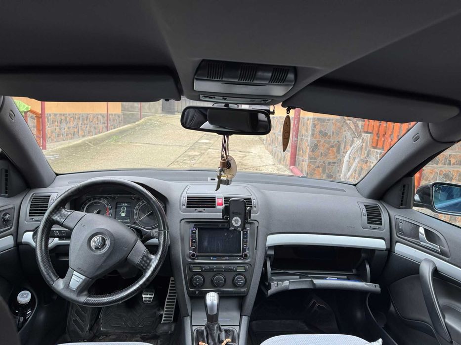 Skoda Octavia II vRS