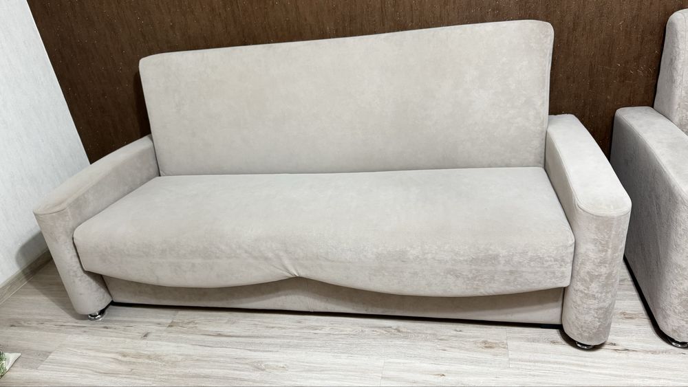 Продам диван и кресло