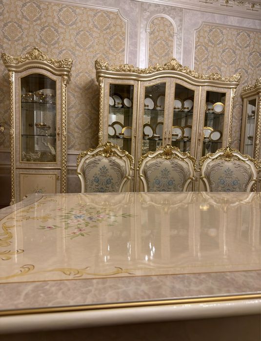 Zal uchun garnitur, stol stul, 2 ta penal, stenka, komot