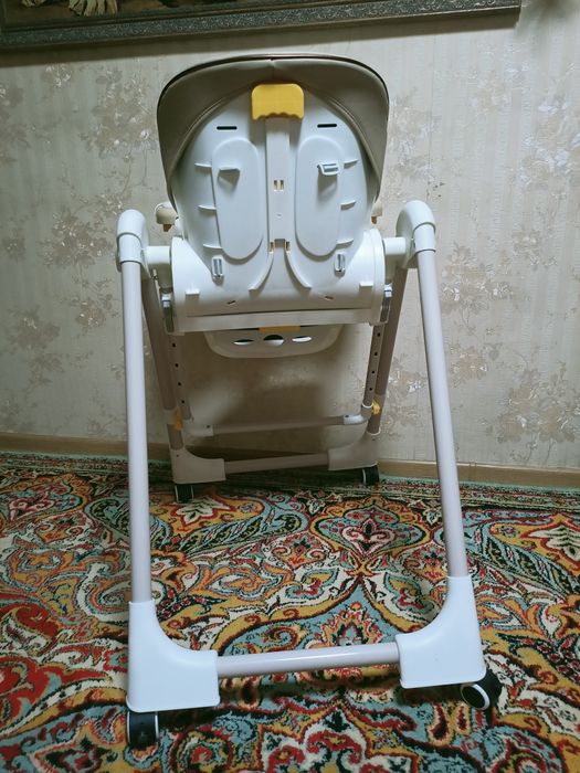 Продам стульчик для кормления