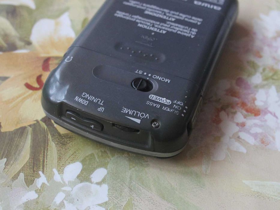 Малко цифрово радио Aiwa