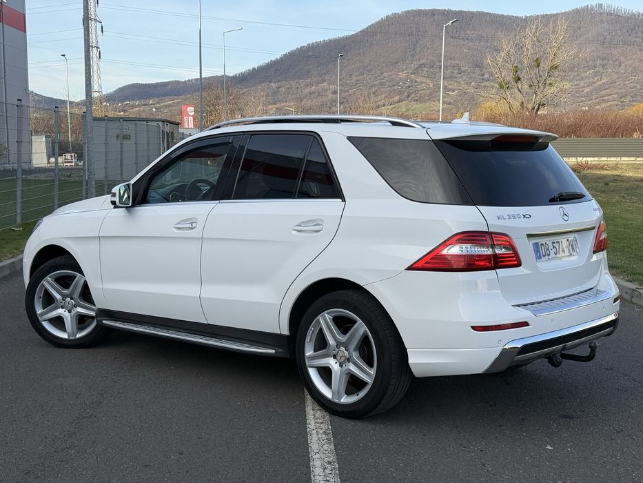 Mercedes Benz ML350 // Exlusive AMG // 258 cp //4x4// Panoramic