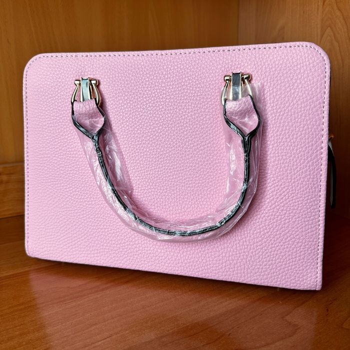 Женская сумка розовая