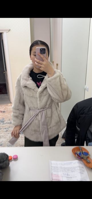 Норковая шуба 2-3 раза одела