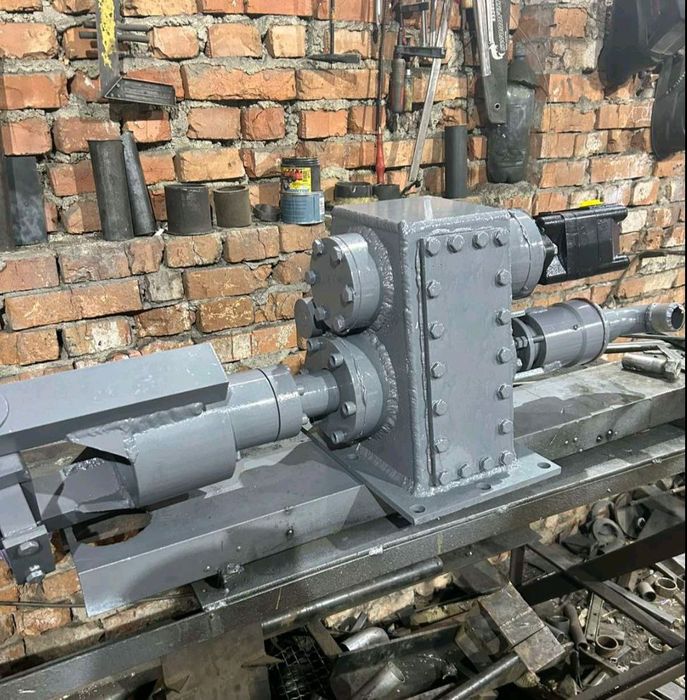 Редуктори за сондажни машини