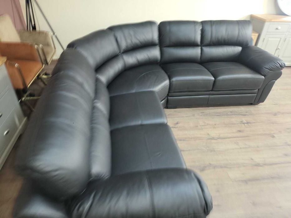 Черен кожен ъглов диван