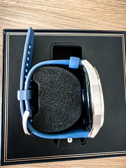 Часовник Huawei Gt5 с гаранция