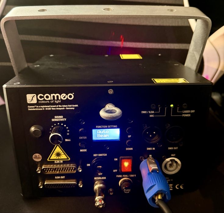 CAMEO Luke 1000RGB - Proiector Laser Beam & Animații