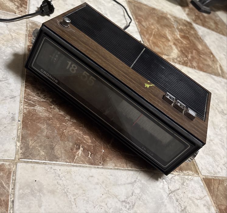 Vand radio ceas vintage CRONOS premium iasi antichitati oferta urgent