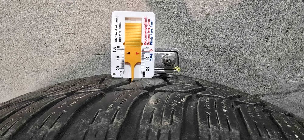 Джанти Alutec 7.5x19 5x114.3 67.1 със зимни гуми Hankook 235/50R19