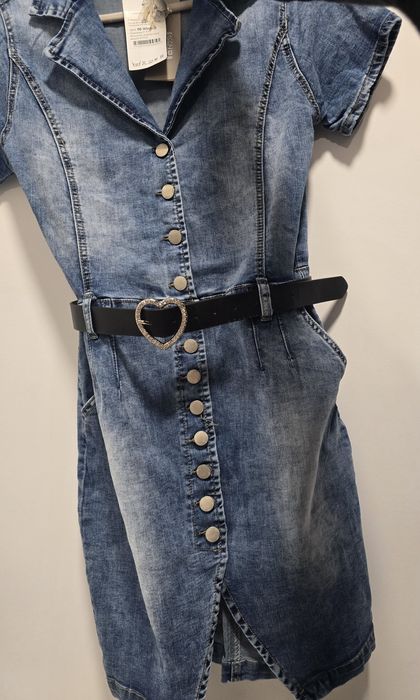 Дънкова рокля в светъл деним