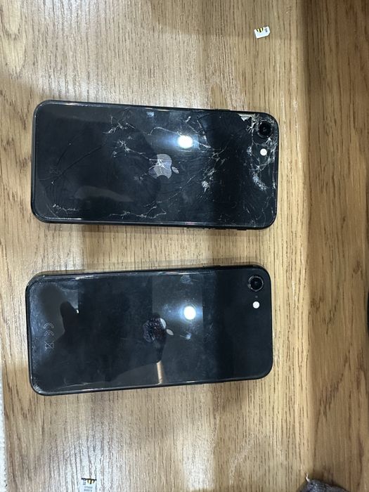 Iphone se 2шт бирге