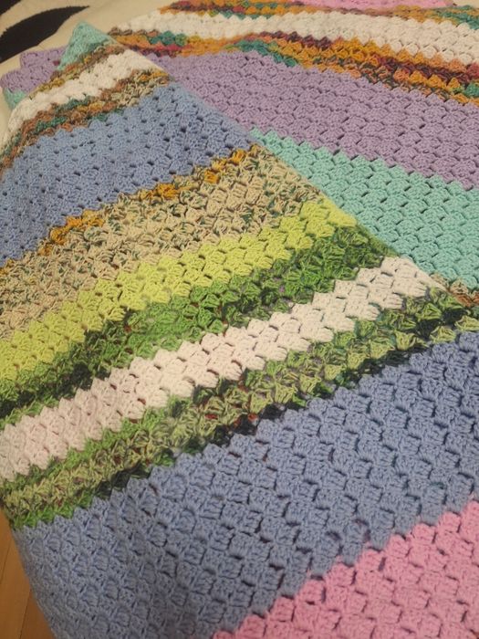 Ръчно плетено одеяло