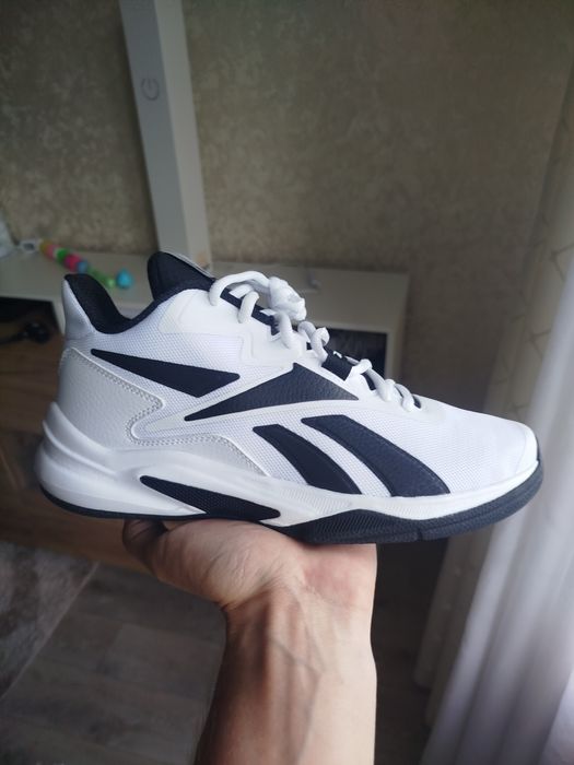 Кроссовки Reebok размер 40.5(26см)
