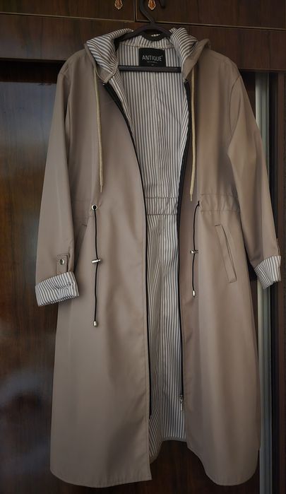 Тренч с капюшоном