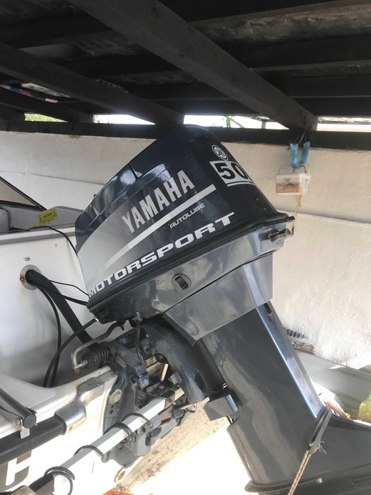 продава се лодка