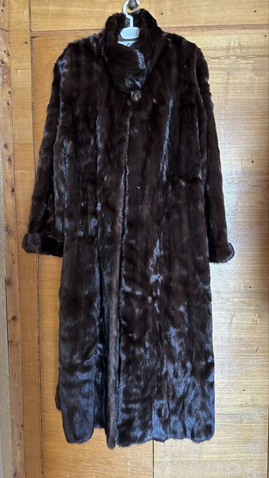 Продам норковую шубу