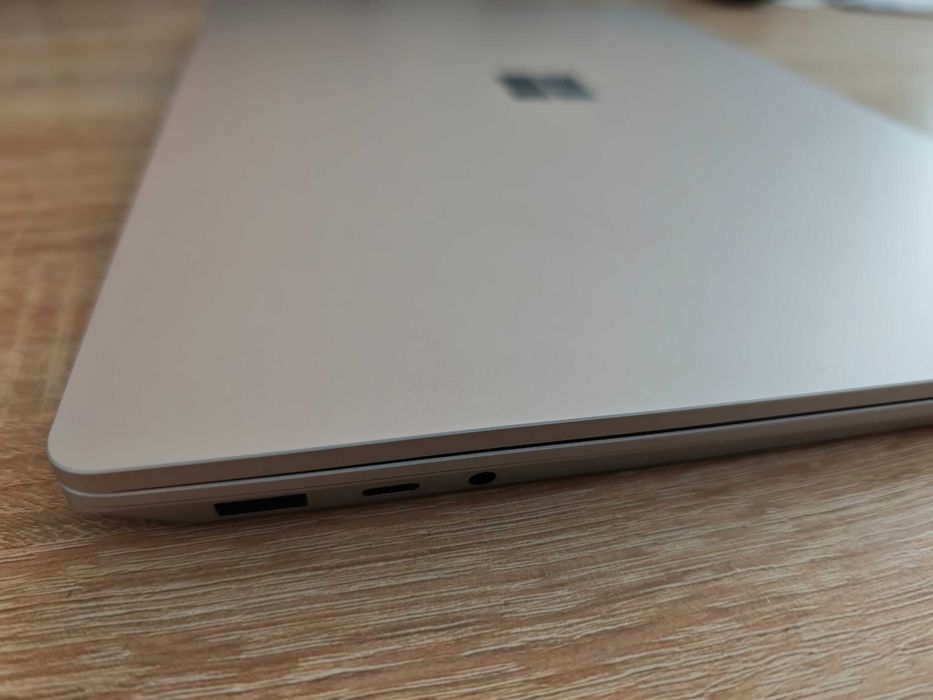 Microsoft Surface Laptop 4 15'' Ryzen 7