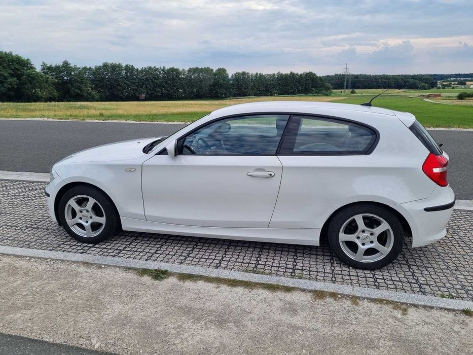 BMW 1 Series 2010 — imagine 3