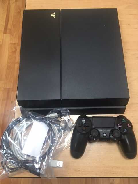 Sony PS4 500GB с гаранция!