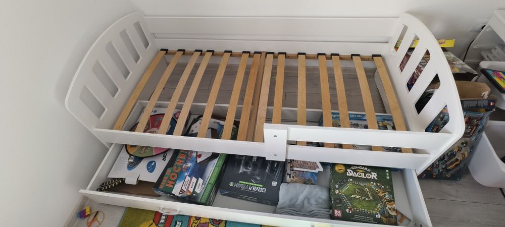 Pat copii 180x80 plus Saltea cu arcuri individuale și spumă cu memorie