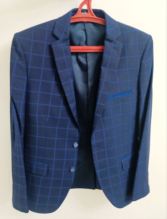 Продается костюм мужской