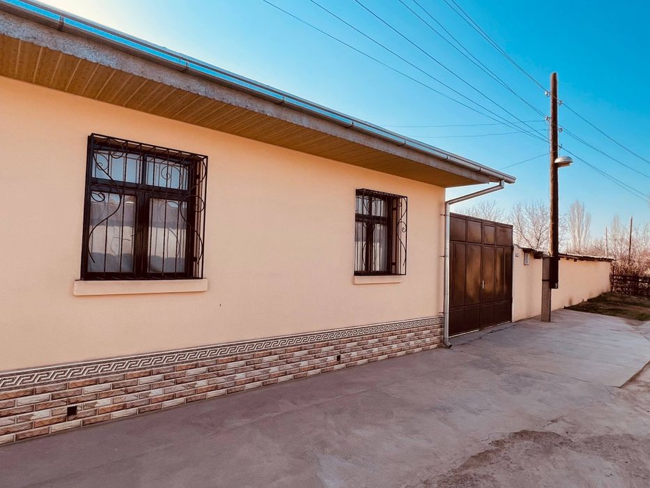 Yangiyolda Uy sotiladi