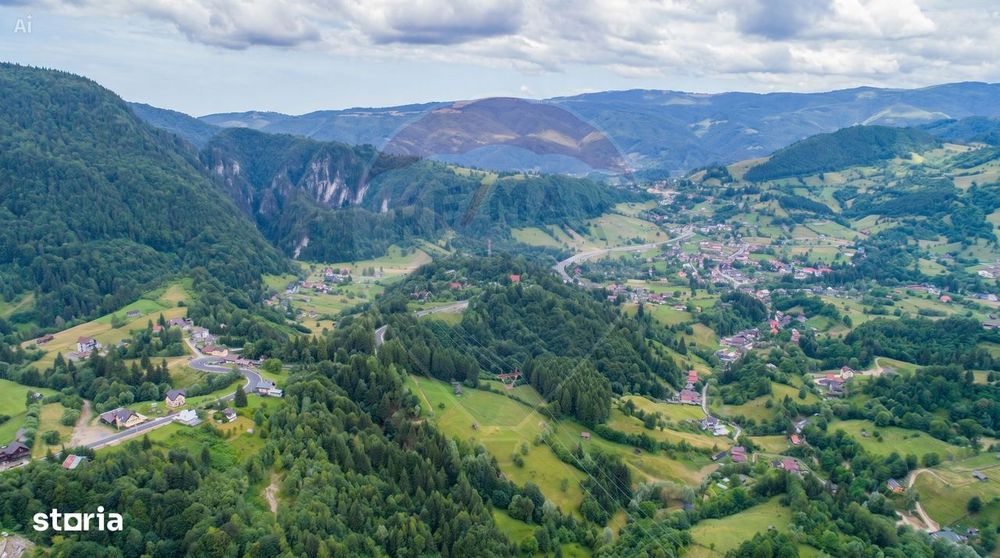 Teren2058mp Dambovicioara la poalele parcului National Piatra Craiului