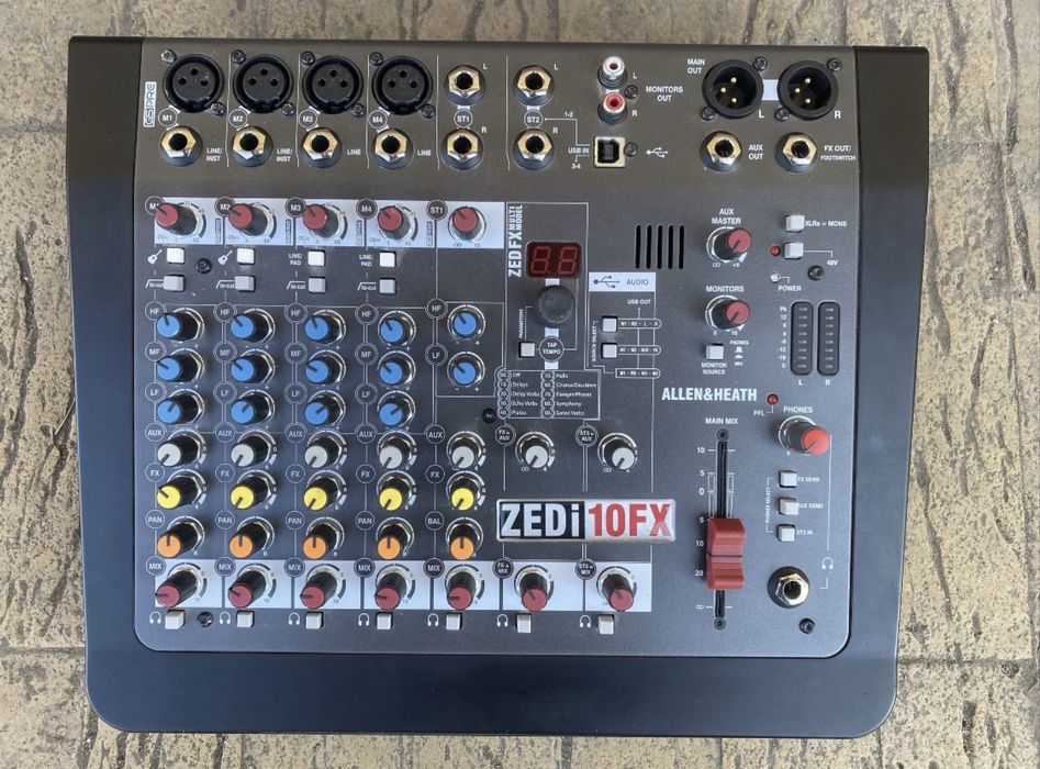 Zed i10FX. Zed i 10 FX.