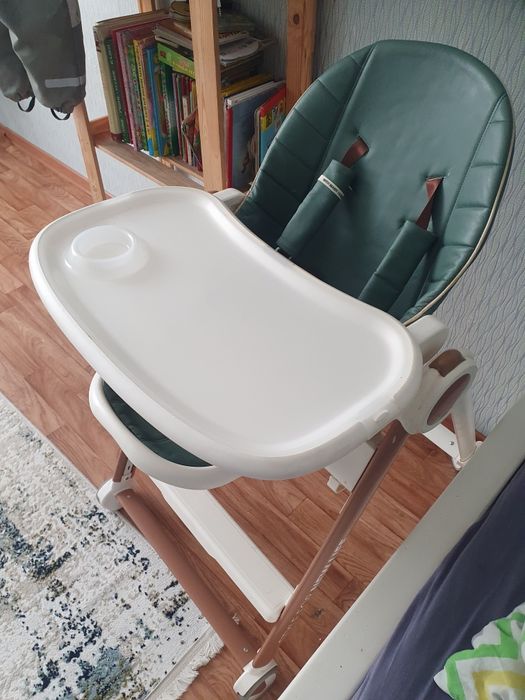 Продам столик для кормления