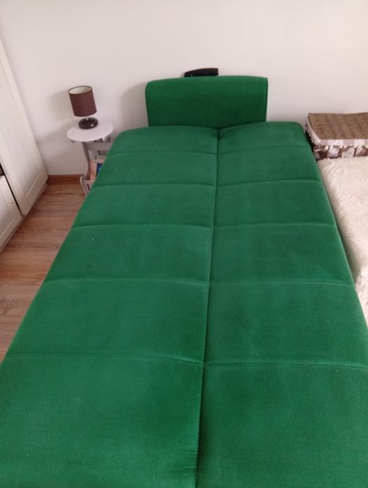 Vând canapea extensibila