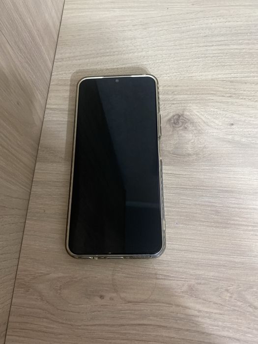 Продам телефон vivo v16