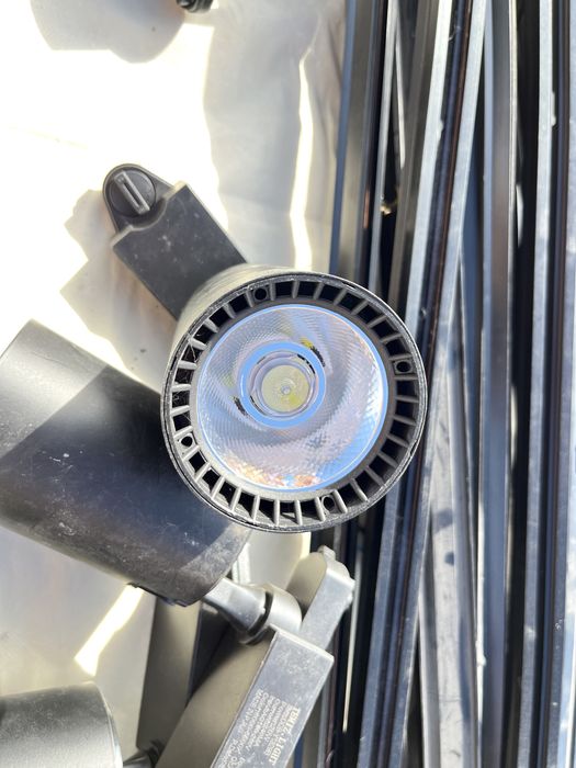 Трековый светильник