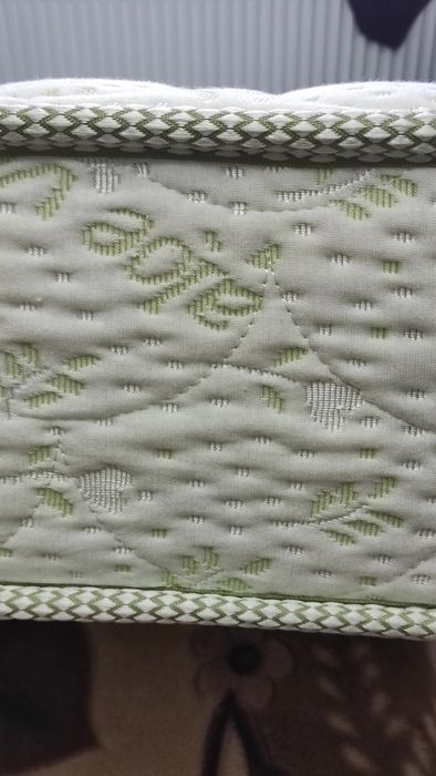 Продадим Матрас 160х200