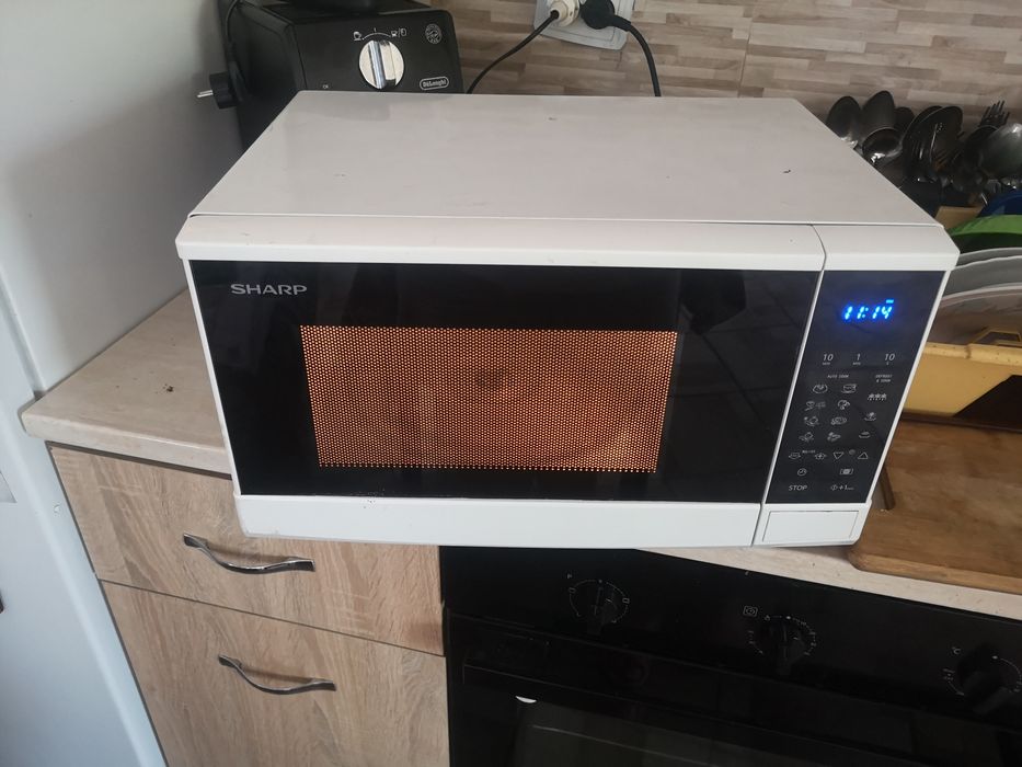 Cuptor cu microunde Sharp