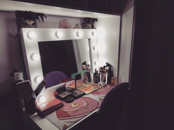 Огледало с осветление за грим "Beauty"