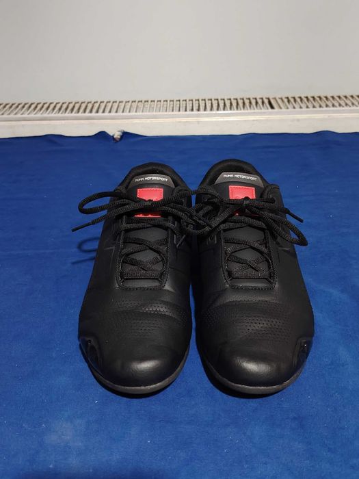 PUMA Ferrari adidași, mărimea 44,5, interior talpă 29 cm