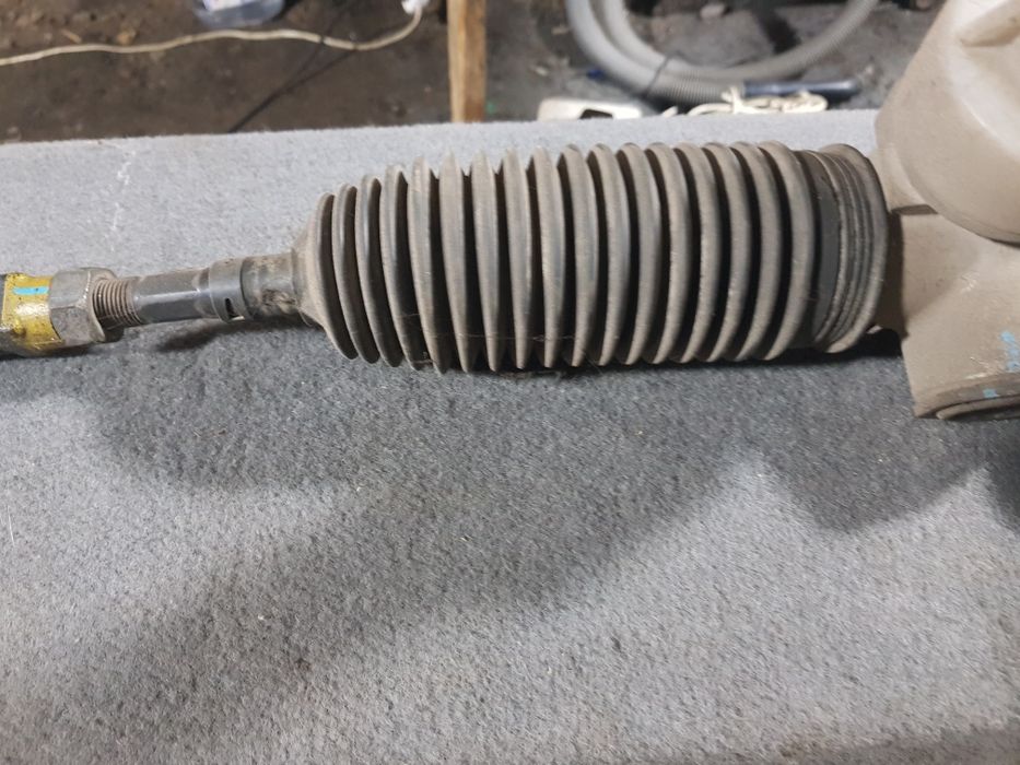 Продам рулевая рейка.