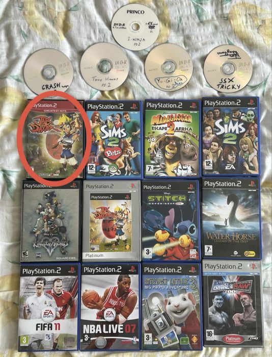 Playstation 2 с игри и 2 джойстика