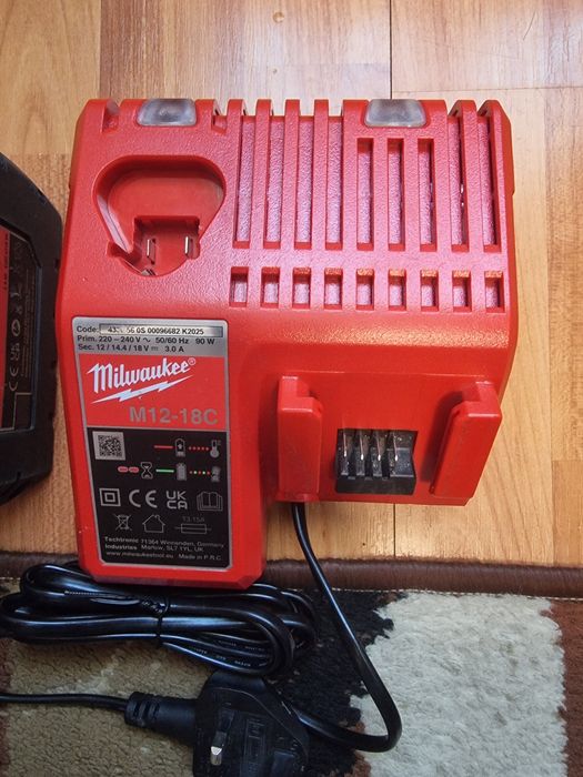 Autofiletanta Milwaukee Fid3