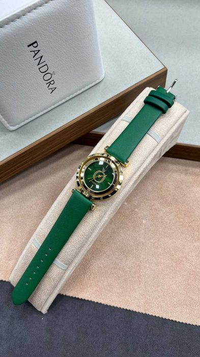 Ayollar qo'l saoti, kvars mexanizmli siz va yaqinlaringiz un sovg'aga