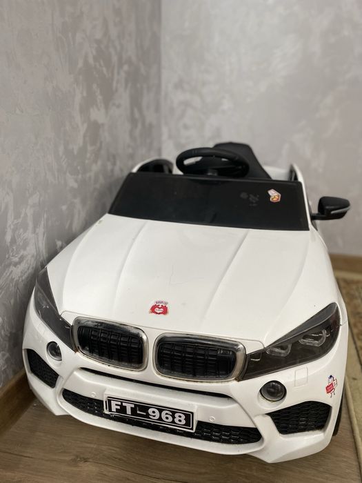 Электромобиль детский