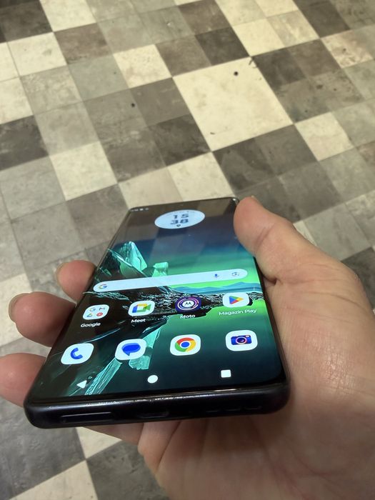 Motorola v30 40 edge neo 256