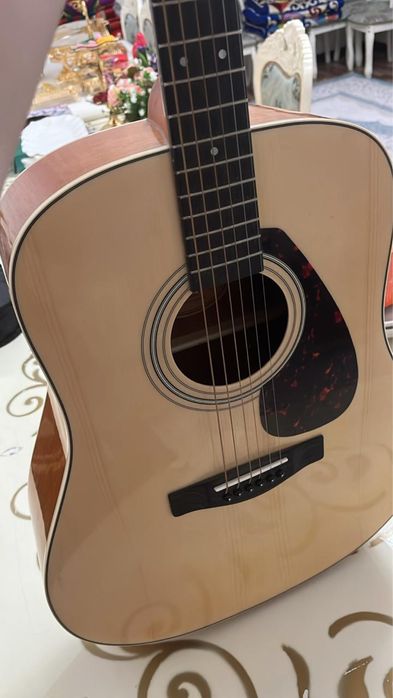 Гитара Yamaha F370