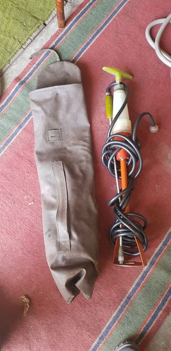 Распылитель для обработки дачных растений.