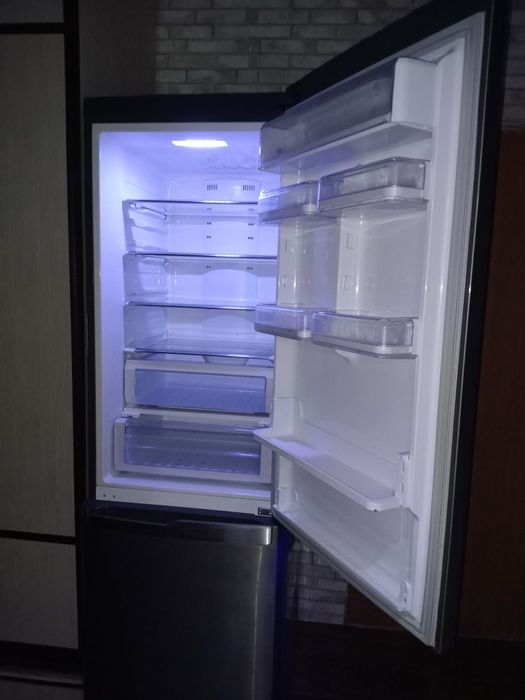 Холодильник Samsung No Frost