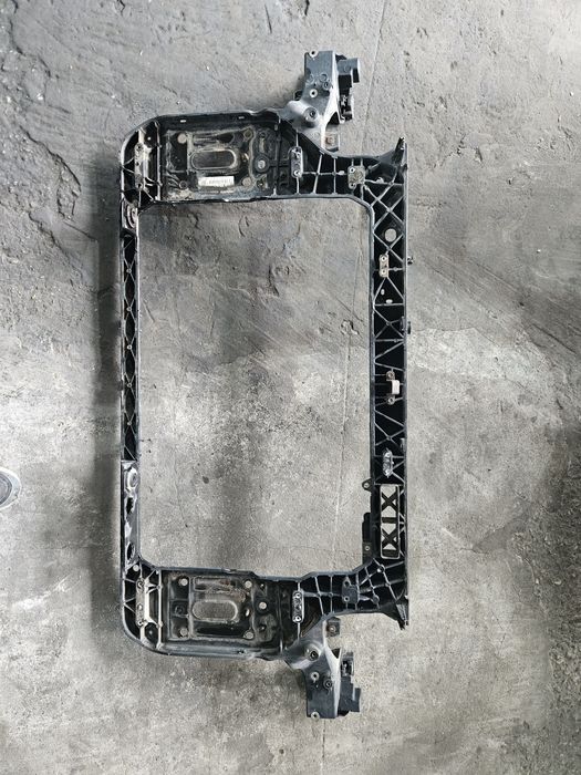 Рамка радиатори за Kia Sportage 1.7д 2015г