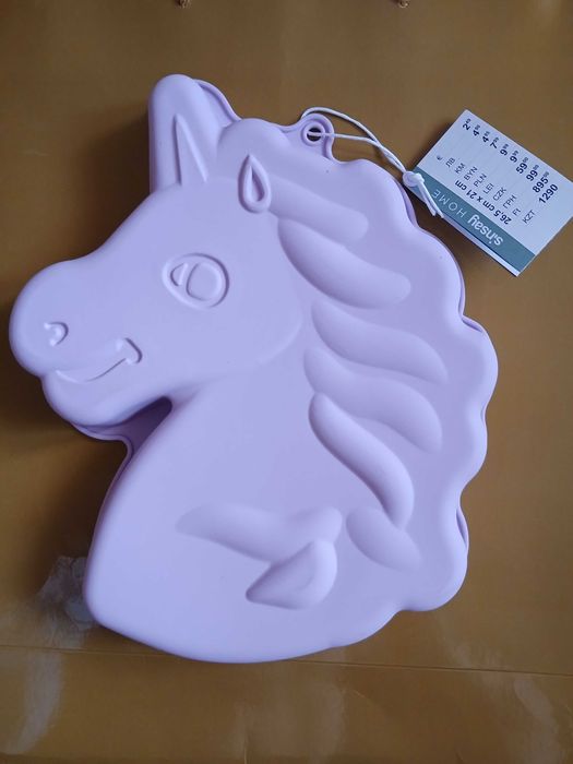 Форма за сладкиш - еднорог